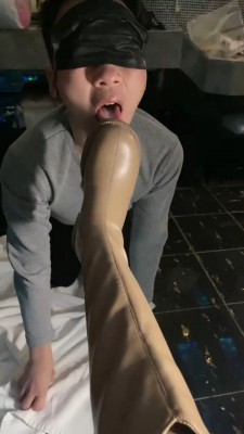 图片[4]_【依沐S】舔脏鞋/闻肉丝脚/舔地板 bf25197_HD绳艺资源