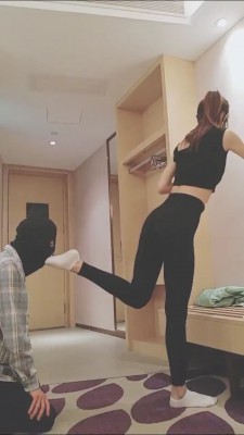 图片[8]_【美娜格格】瑜伽教练挑战-强迫吃白袜 bf25185_HD绳艺资源