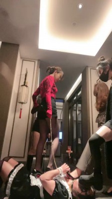 图片[4]_【微因】精彩-4S开发女仆店员工/狗爬/圣水【四视角压缩版】bf25150_HD绳艺资源