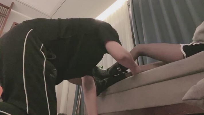 【小球】长靴黑丝诱惑-踩踏/舔酸奶脚 bf25562_HD绳艺资源