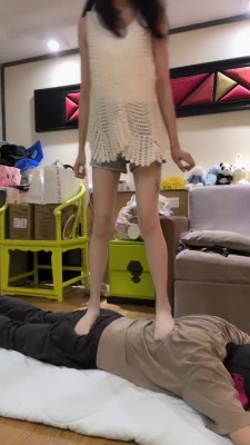 图片[5]_【香菜】全体重踩踏/坐脸窒息 bf25498_HD绳艺资源