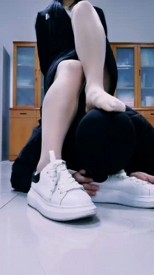 【Alice】小白鞋臭鞋羞辱/肉丝踩狗 bf25482_HD绳艺资源