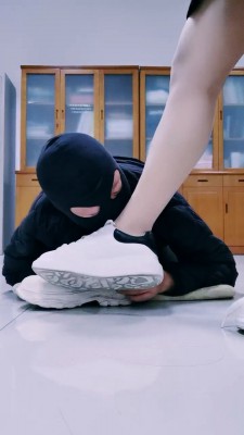 图片[2]_【Alice】小白鞋臭鞋羞辱/肉丝踩狗 bf25482_HD绳艺资源