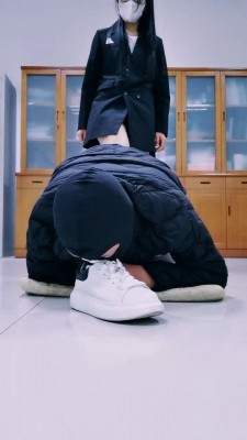 图片[4]_【Alice】小白鞋臭鞋羞辱/肉丝踩狗 bf25482_HD绳艺资源