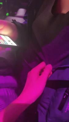 【虫虫】酒吧玩游戏开发调狗 JS23030902_HD绳艺资源