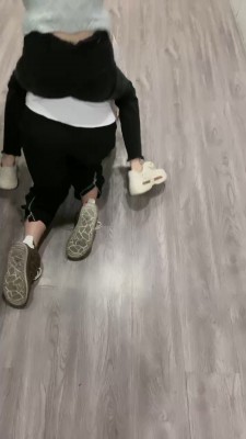 图片[10]_【艺术训练视频】【安琪】母畜-舔闻双素人美女脏鞋臭袜骑马【三视角完整版】 bf25565_HD绳艺资源