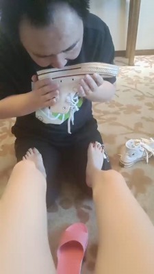 图片[13]_【十言】老狗喜欢闻臭袜/舔脏鞋臭袜/喝圣水 bf25536_HD绳艺资源