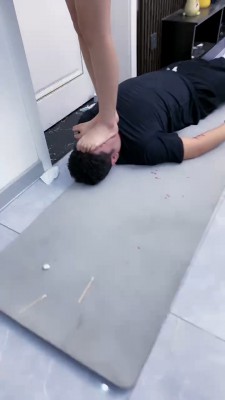 图片[9]_【麋鹿银儿】超重刑-高跟碾压手/掐肉/强迫喝圣水/腿绞窒息/骑马 bf25491_HD绳艺资源