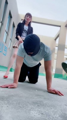 图片[3]_【缘彼大大】天台户外遛狗/舔原味肉丝jio bf25486_HD绳艺资源