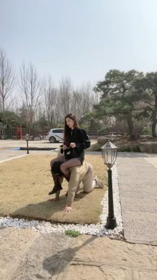 图片[5]_【沅芷大人】御姐公园骑趴马奴/作人体休闲椅/鞭抽sp bf25522_HD绳艺资源