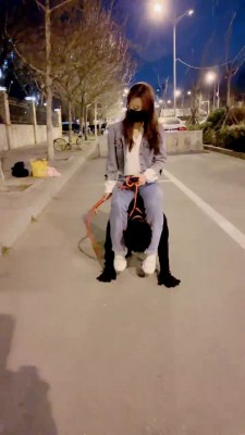 图片[4]_【语阳】小白鞋女神-超强户外骑马/骑脖子/重度耳光/狗链遛狗 bf25517_HD绳艺资源