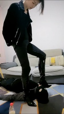 图片[4]_【婉儿】踩踏/口水/喂食 bf25490_HD绳艺资源