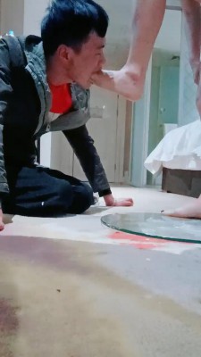 图片[5]_【bibi团】舔高跟鞋底/白丝脚喂食酸奶/裸足插嘴 bf25444_HD绳艺资源