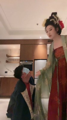 【梦二】cos女主面试家奴/圣水淋浴 bf25384_HD绳艺资源