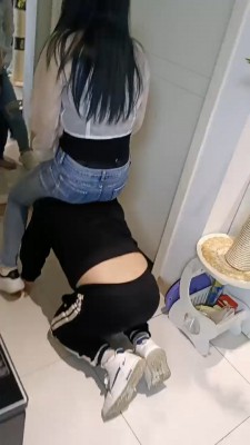 图片[5]_【筱雅】舔脏小白鞋/棉袜捂脸/骑马转胯/关狗笼 bf25780_HD绳艺资源