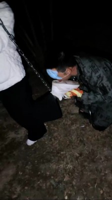 【辣姐】户外遛狗强迫舔鞋爬行【完整版】 bf25827_HD绳艺资源