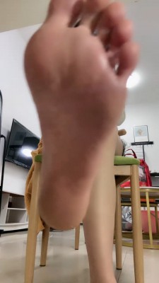 图片[6]_【艾莉】桌底视角-原味白袜脚踩 bf25838_HD绳艺资源