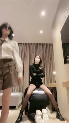 图片[2]_【虞姬】姐妹花暴打狗/白袜塞嘴/全体重踩踏/耳光虐打 bf25840_HD绳艺资源