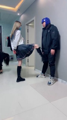 图片[12]_【精神小妹】双学生S骑马/遛狗/踩踏提档/深喉 bf25841_HD绳艺资源