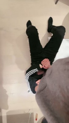 图片[8]_【月影儿】开发男-闻舔黑丝脚/吃口水/踩踏/丝袜塞嘴【完整版】 bf25802_HD绳艺资源