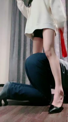 图片[3]_【南茜】AJ鞋踩/骑马/肉丝脚捂脸 bf25722_HD绳艺资源