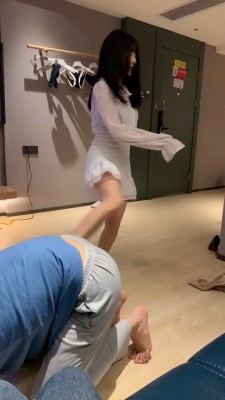 图片[9]_【宝爷】带素人闺蜜玩狗子/骑马全体重踩踏/转胯喂口水 bf25752_HD绳艺资源