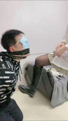 【Q月s】黑丝全体重踩/丝袜塞嘴/原味窒息/艺术闻鞋 bf25721_HD绳艺资源