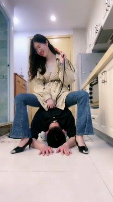 图片[6]_【梵高】伺候主人下班-对高跟鞋磕头/叼鞋/肉丝捂脸 bf25682_HD绳艺资源