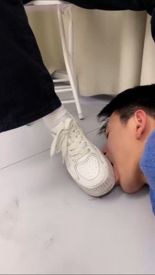 图片[3]_【术术S】夜跑后艺术狗舔白鞋/白袜深喉 bf25676_HD绳艺资源