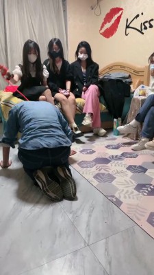 图片[2]_【金桔小主】学生素人精彩调-4S运动鞋全体重踩踏/遛狗/耳光训练bf25658_HD绳艺资源