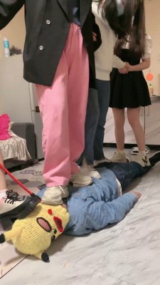 图片[8]_【金桔小主】学生素人精彩调-4S运动鞋全体重踩踏/遛狗/耳光训练bf25658_HD绳艺资源