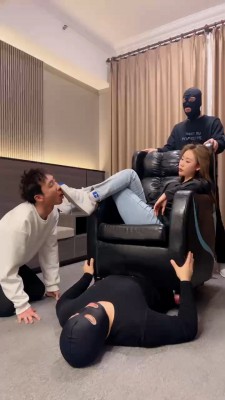 图片[4]_【二宝】三奴侍奉-物化肉垫沙发/跳踩【完整版】 bf25698_HD绳艺资源