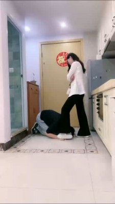 【梵高】逛街回来调-转胯/肉丝捂死/鞋底艺术舔【双视角版】bf25612_HD绳艺资源