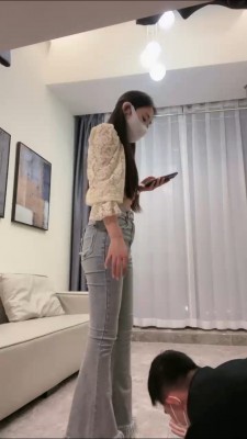 【罗宾】御姐高跟蹂躏狗/骑马/耳光/踩踏 bf25599_HD绳艺资源