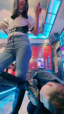 图片[11]_【甜心教主】双女神KTV虐狗/喝圣水/舔脏鞋 bf25623_HD绳艺资源