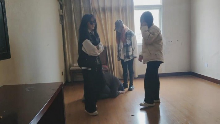 【最抗揍M】3S-素人学生主暴打续集-骑马/踩踏/磕头求饶/耳光 bf26126_HD绳艺资源