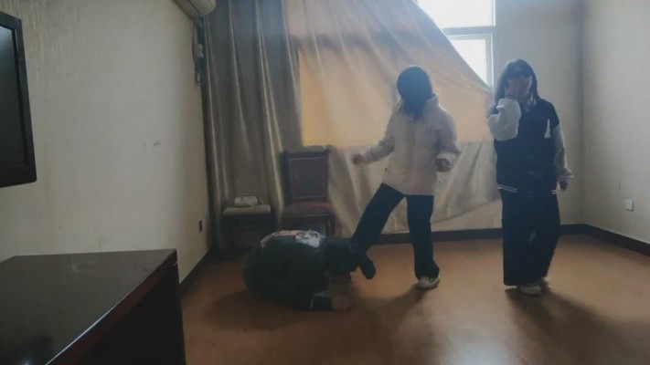 图片[5]_【最抗揍M】3S-素人学生主暴打续集-骑马/踩踏/磕头求饶/耳光 bf26126_HD绳艺资源