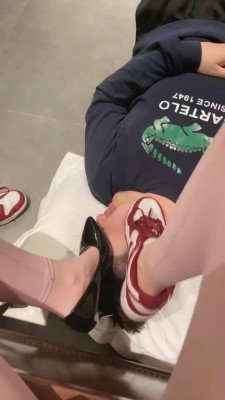 图片[3]_【肉肉】面部摧毁-AJ/高跟踩踏踩脸碾狗爪【完整版】 bf26102_HD绳艺资源