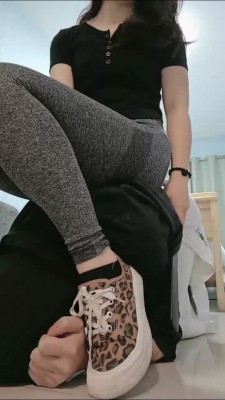 图片[2]_【爪爪】超臭黑棉袜辱狗/转胯遛狗/舔闻臭脚 bf26114_HD绳艺资源