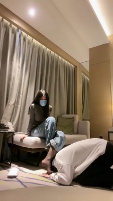 【榕S】御姐黑丝诱惑-碾压喂食/踩狗头狗脖子 bf26054_HD绳艺资源