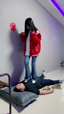 图片[8]_【精神小妹】6S素人学生-全体重踩踏-运动鞋+棉袜 bf26040_HD绳艺资源