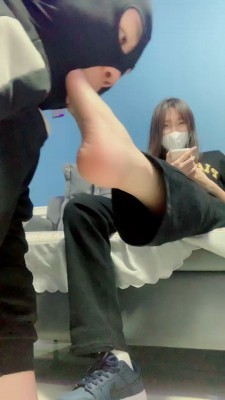 图片[8]_【精神小妹】6S素人学生主-原味白袜裸足气味羞辱/狂舔 bf26042_HD绳艺资源