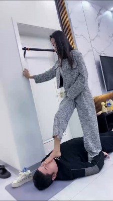 图片[10]_【麋鹿银儿】气质车模首调-踢踹转胯/骑马喂口水/跳踩脚耳光 bf26051_HD绳艺资源