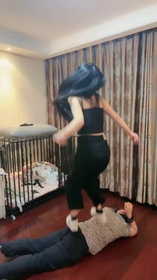 图片[3]_【桃幼幼】小白鞋跳踩/骑马转胯/喝洗脚水/踢踹 bf26004_HD绳艺资源