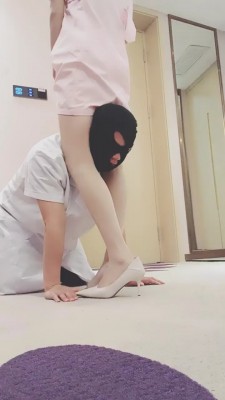 图片[2]_【美娜格格】护士与医生的故事-腿绞转胯/白丝诱惑舔/耳光 bf25991_HD绳艺资源