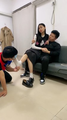 图片[3]_【艾莉】情侣主调绿帽-皮鞋白袜踩踏/舔脏鞋底/臭脚捂脸/耳光 bf26010_HD绳艺资源