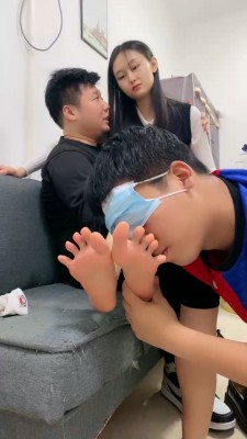 图片[7]_【艾莉】情侣主调绿帽-皮鞋白袜踩踏/舔脏鞋底/臭脚捂脸/耳光 bf26010_HD绳艺资源