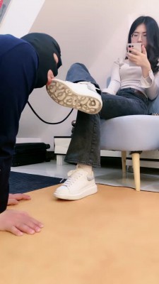 图片[2]_【嘉妮S】夜跑后原味白袜鞋袜辱狗 bf25923_HD绳艺资源