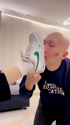 图片[4]_【冷鸢大大】运动鞋+高跟鞋全体重踩踏/滴蜡狗头/训练 bf25915_HD绳艺资源