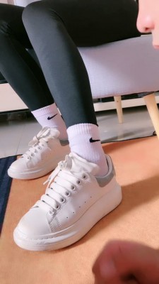 图片[2]_【嘉妮】 公园素人带回家tj 闻原味棉袜舔臭脚 踩踏 bf25900_HD绳艺资源